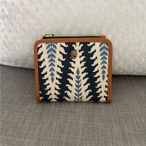 Spartina 449 Blue and White Patterned Wallet